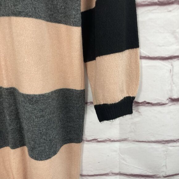 Andree by Unit Sweater Women SZ S Gray Peach Black Colorblock Pullover Casual - Picture 3 of 9